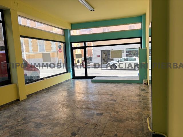 Locale commerciale in vendita in corso vittorio emanuele, Cupra Marittima