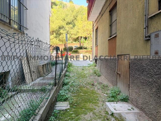 Magazzino da ristrutturare, Cupra Marittima centro