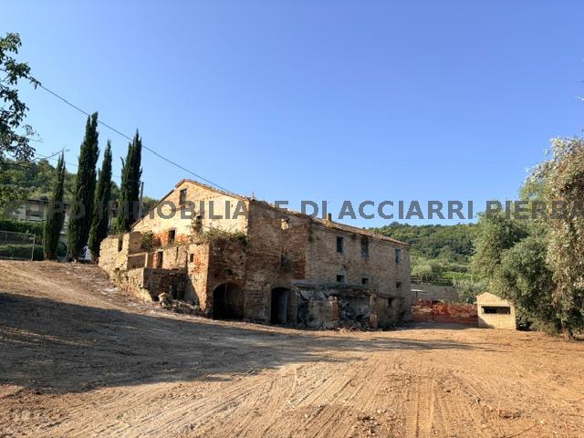 Casa indipendente con giardino, Massignano periferia