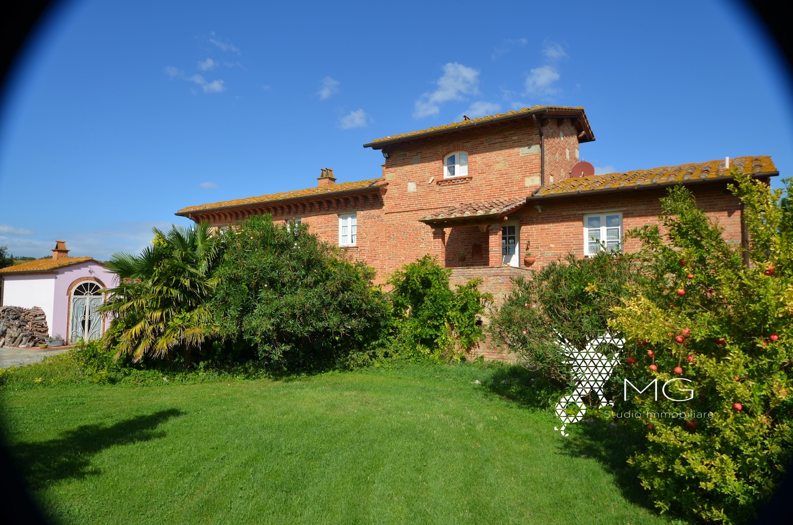 Contry House Toscana in vendita a Livorno