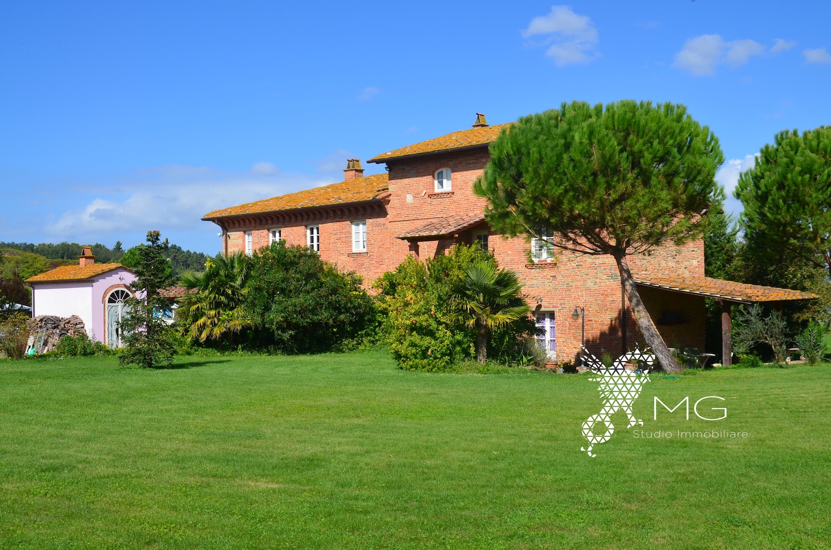 Contry House Toscana in vendita a Livorno