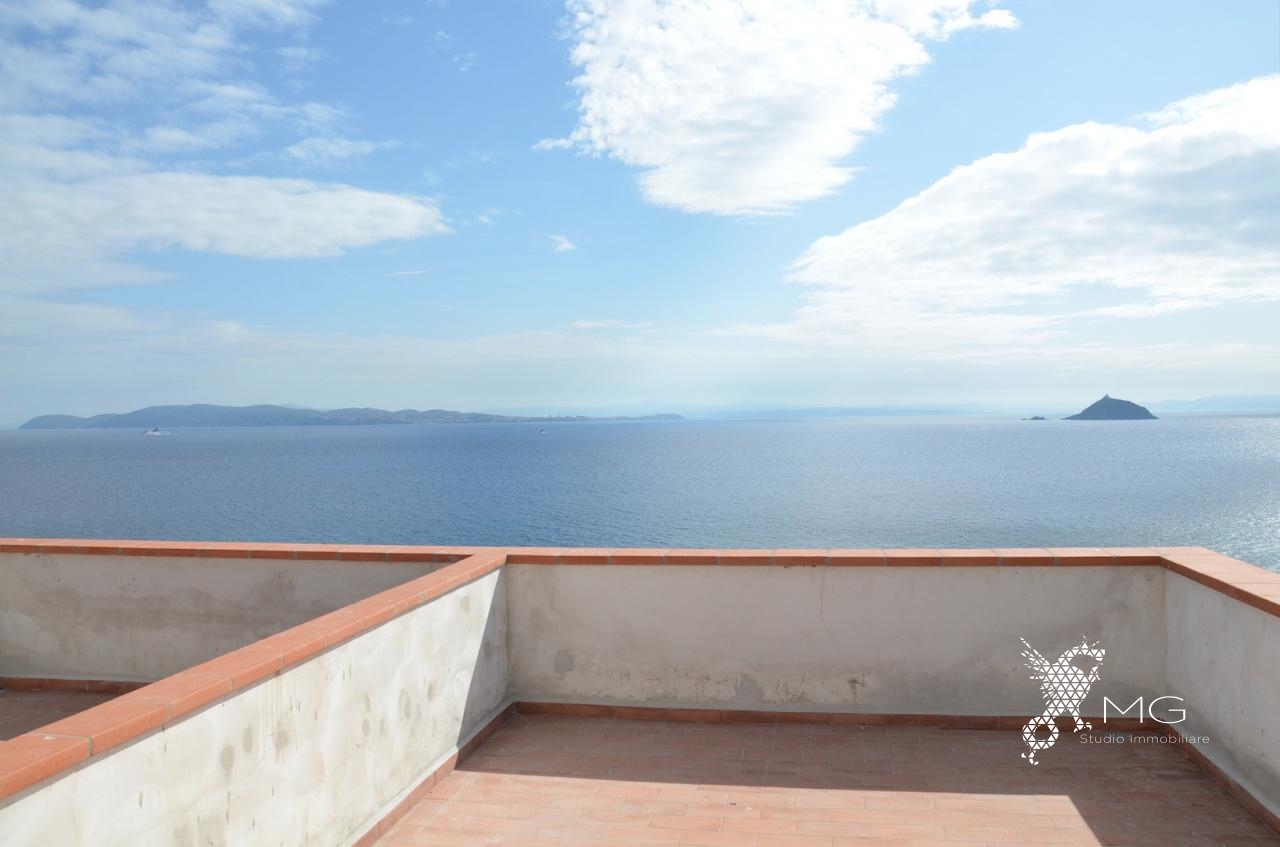 Appartamento vista mare in vendita a Rio Marina, Cavo