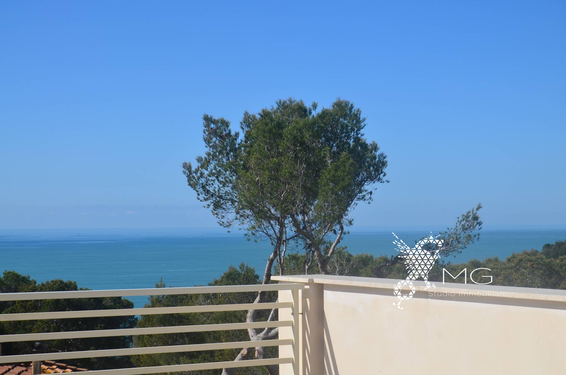 Appartamento vista mare in vendita a Rosignano Marittimo, Castiglioncello