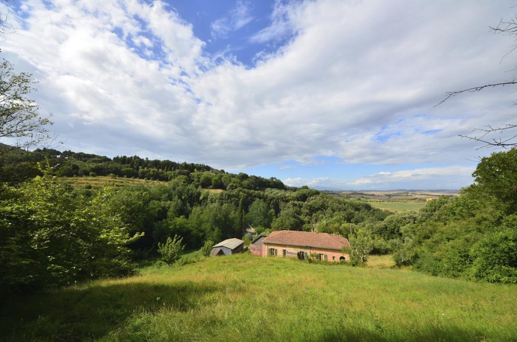 Rudere in vendita a Rosignano Marittimo, Castelnuovo della Misericordia