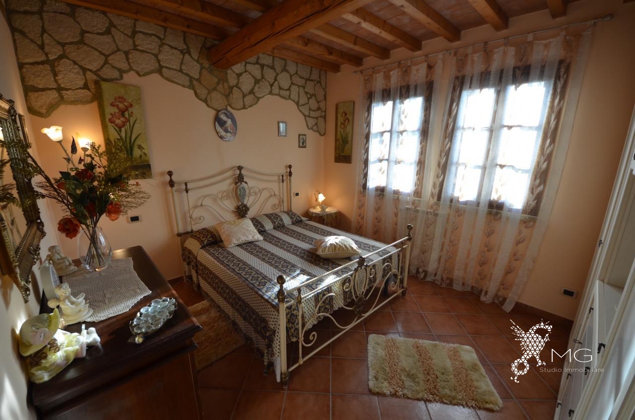 Appartamento in vendita a Guardistallo