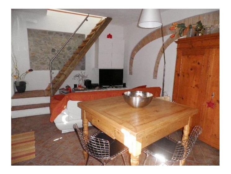 Porzione di Casa colonica in vendita a Rosignano Marittimo, Rosignano Solvay