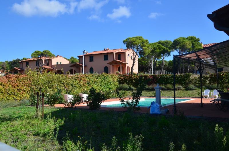 Villa in vendita a Livorno, Quercianella