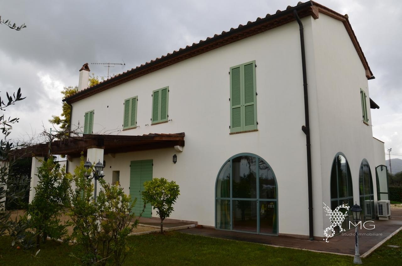 Rustico in vendita a Castagneto Carducci, Donoratico