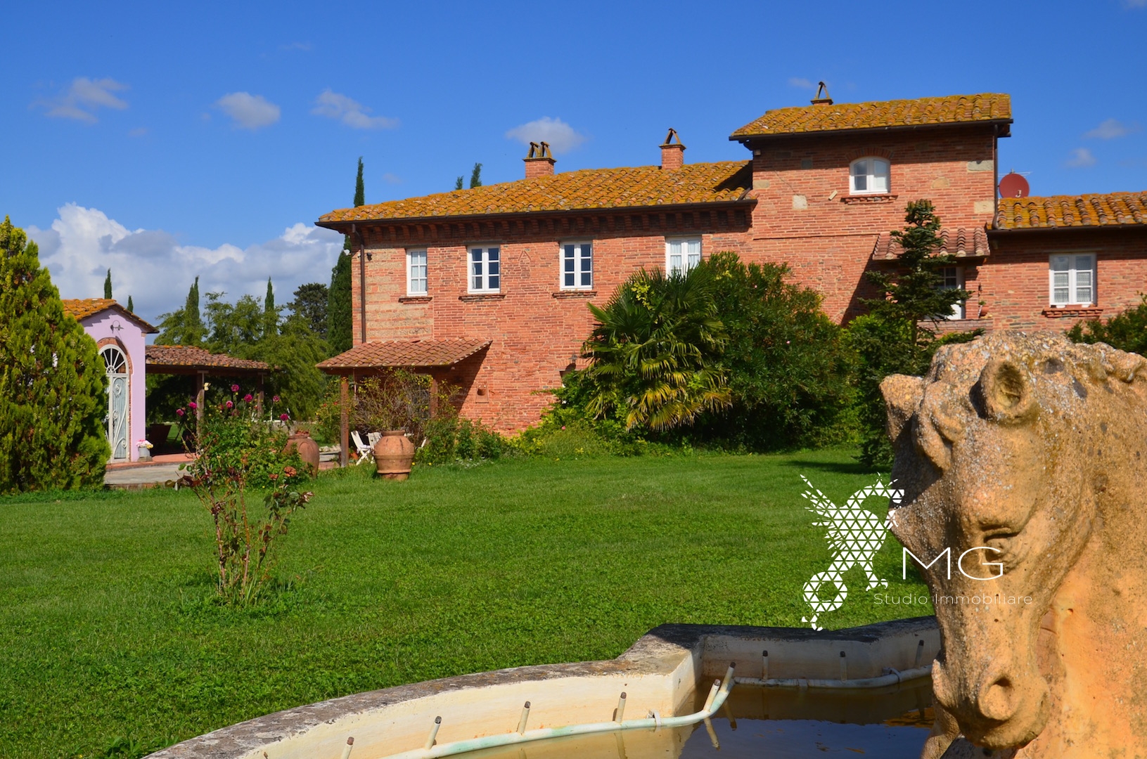 Contry House Toscana in vendita a Livorno