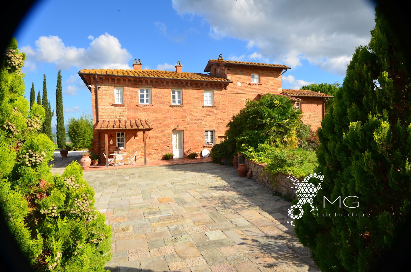 Contry House Toscana in vendita a Livorno