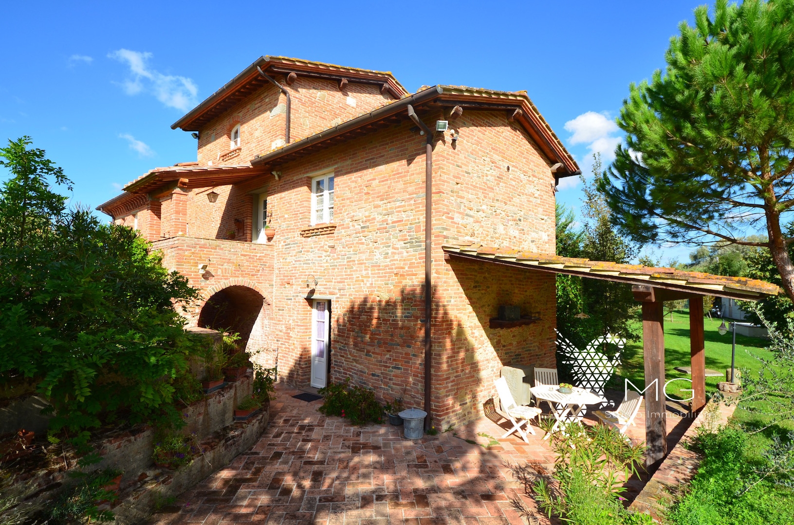 Contry House Toscana in vendita a Livorno