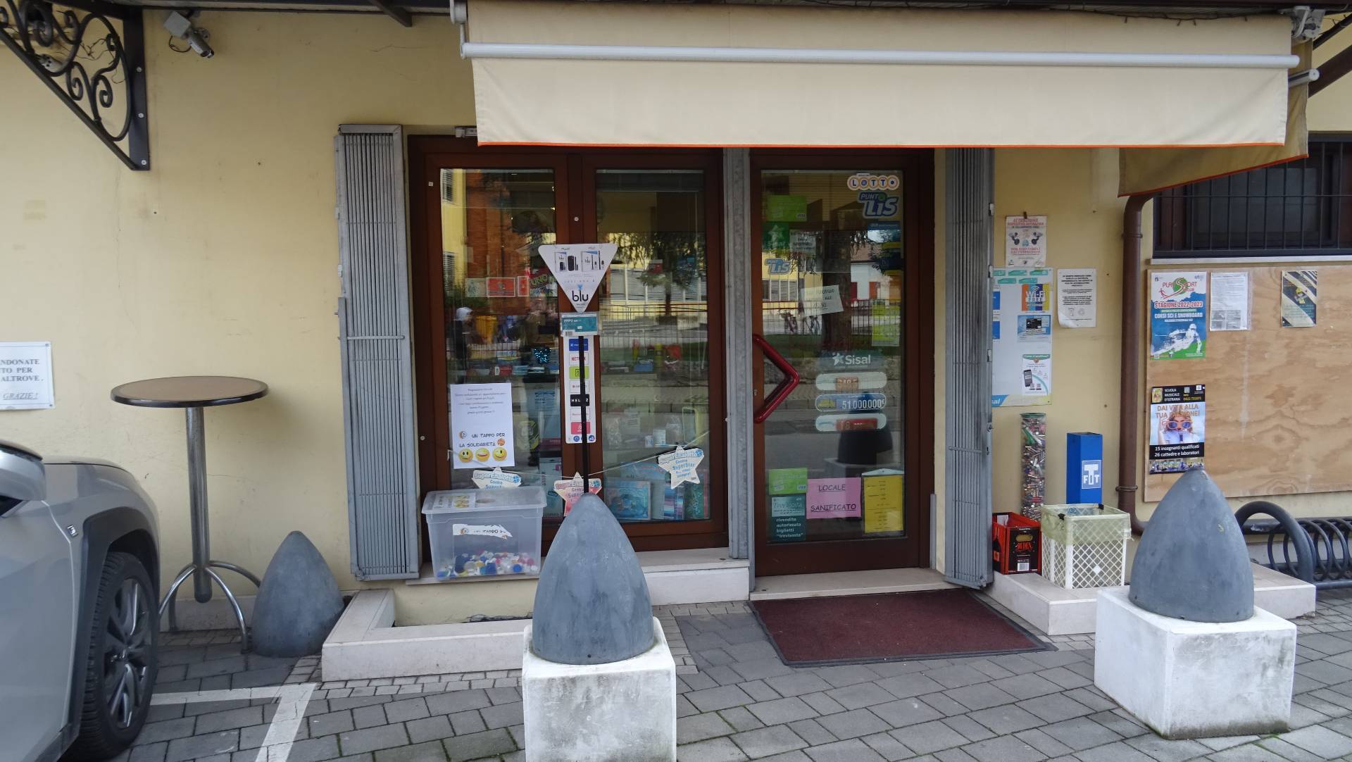 Locale commerciale in vendita a Istrana