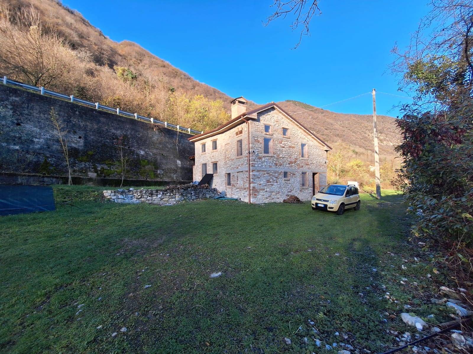 Rustico in vendita a Pederobba