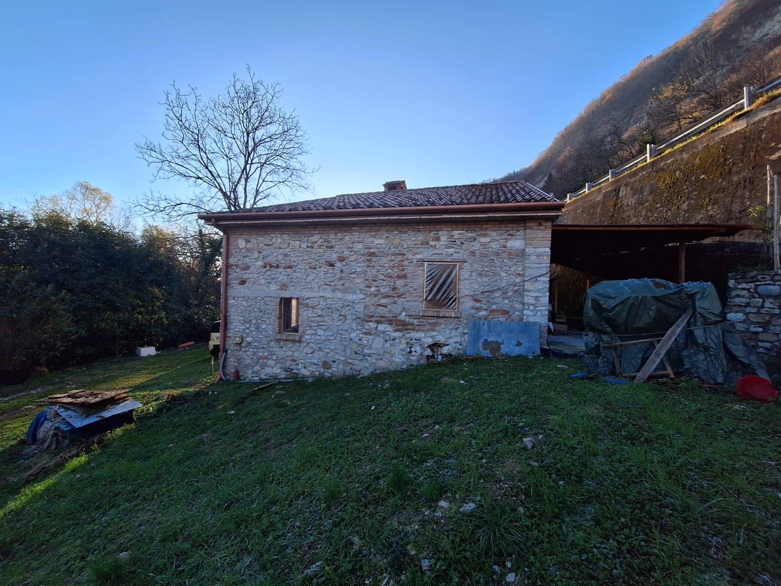 Rustico in vendita a Pederobba