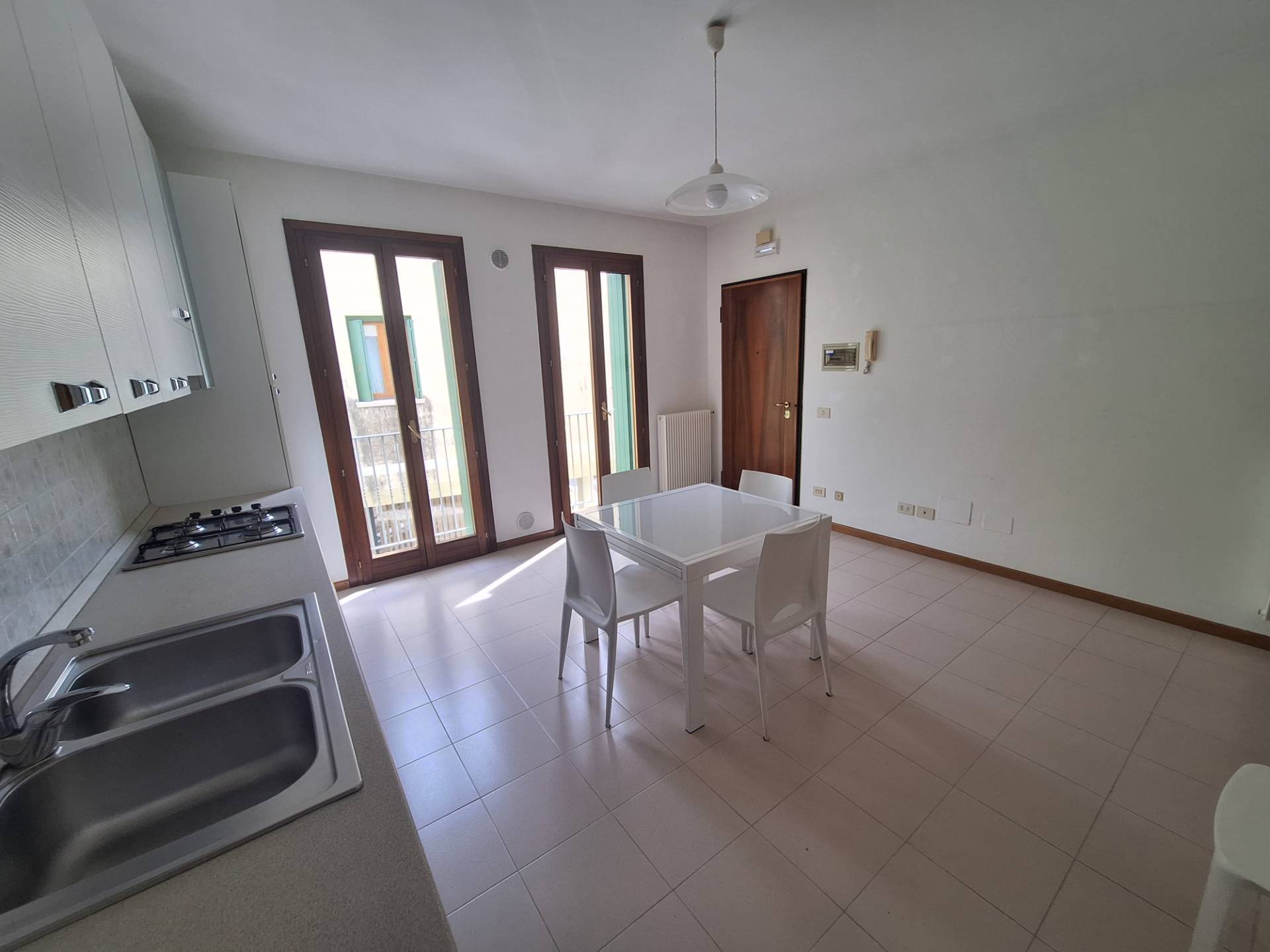 Appartamento in vendita a Caerano di San Marco