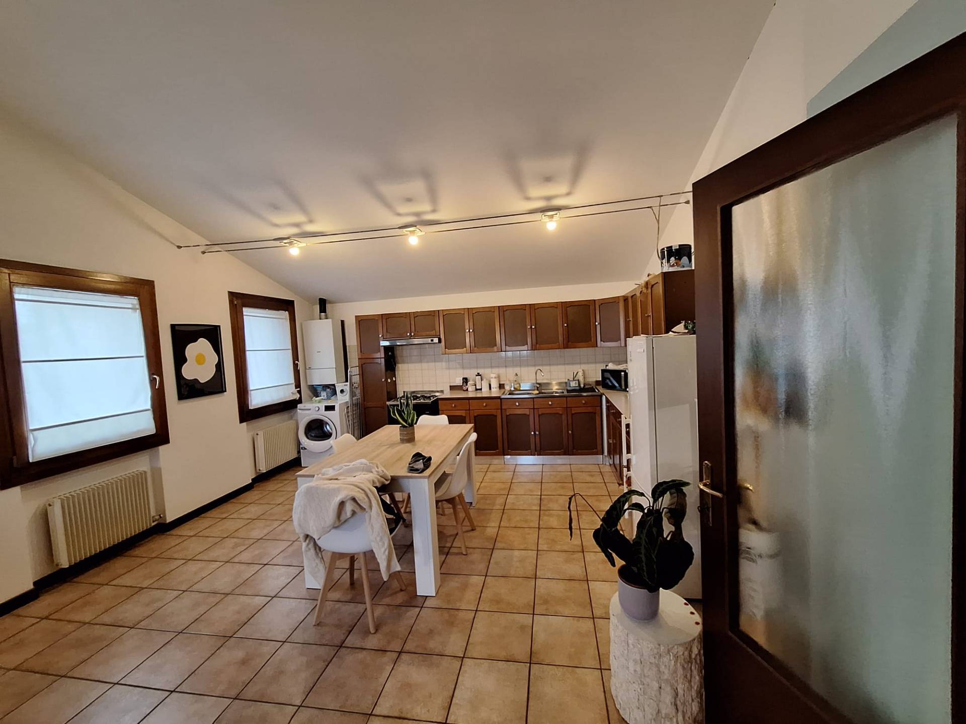 Appartamento in vendita a Montebelluna, Biadene