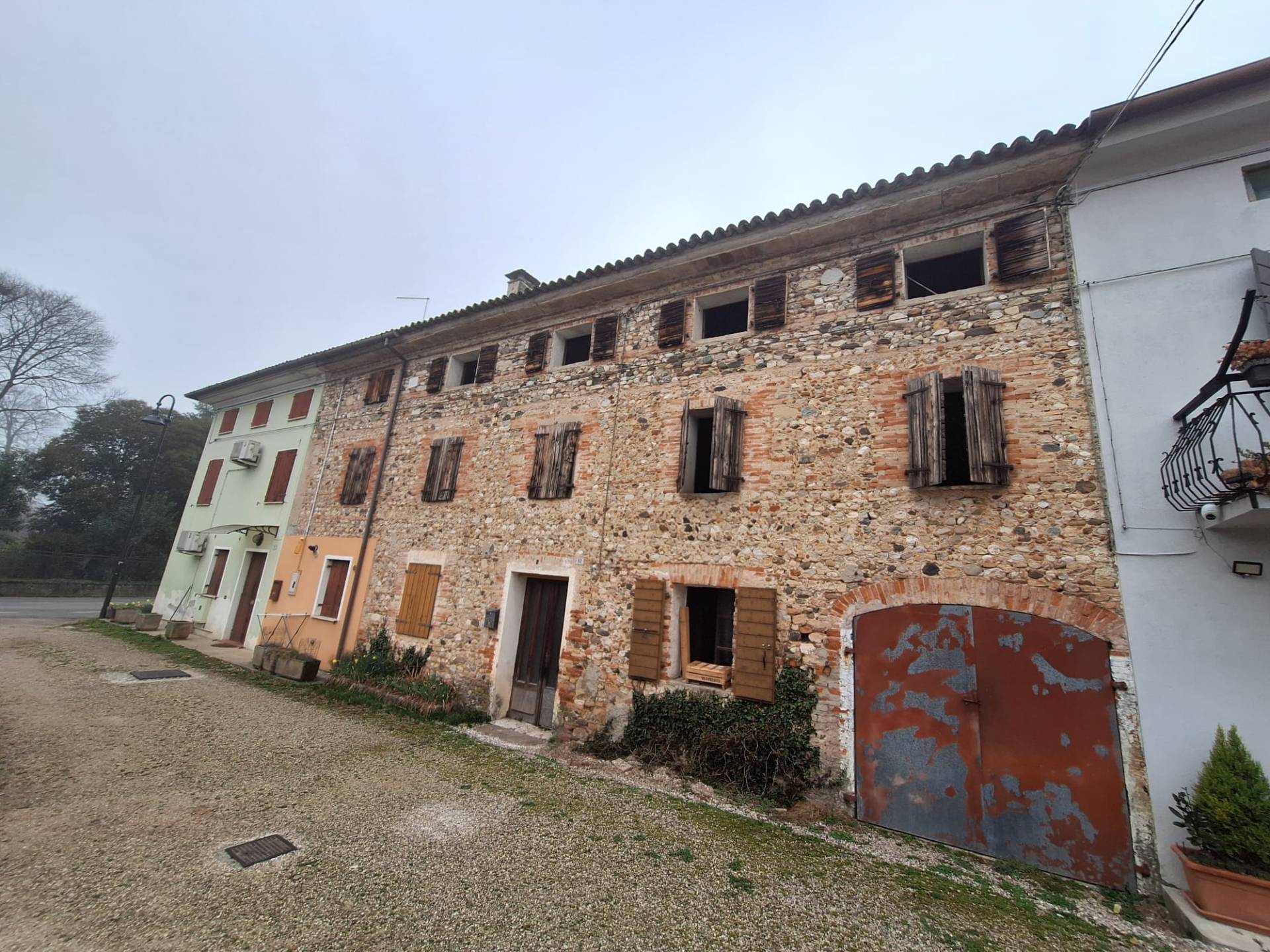 Rustico in vendita a Crocetta del Montello, Nogar
