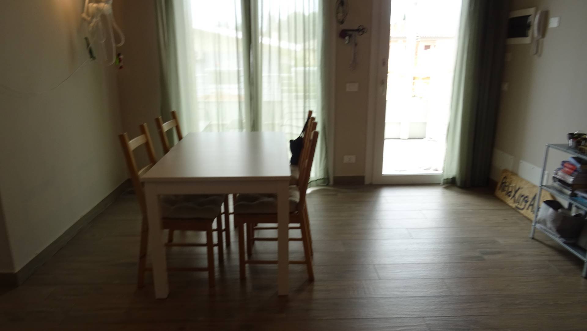 Appartamento in affitto a Montebelluna, Guarda