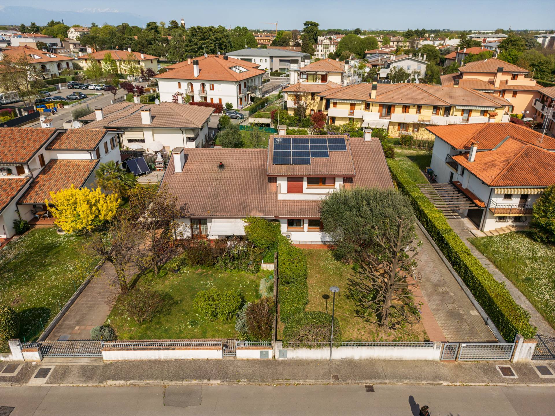 villa bifamiliare in vendita a Ponzano Veneto, Paderno (capoluogo)