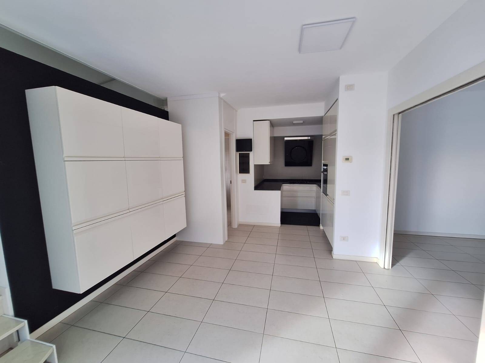 villa a schiera in affitto a Montebelluna, Guarda