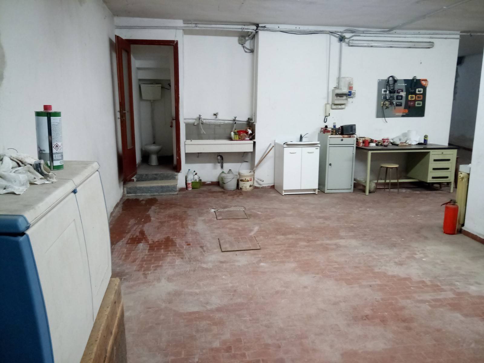 Locale commerciale in vendita a Nova Milanese