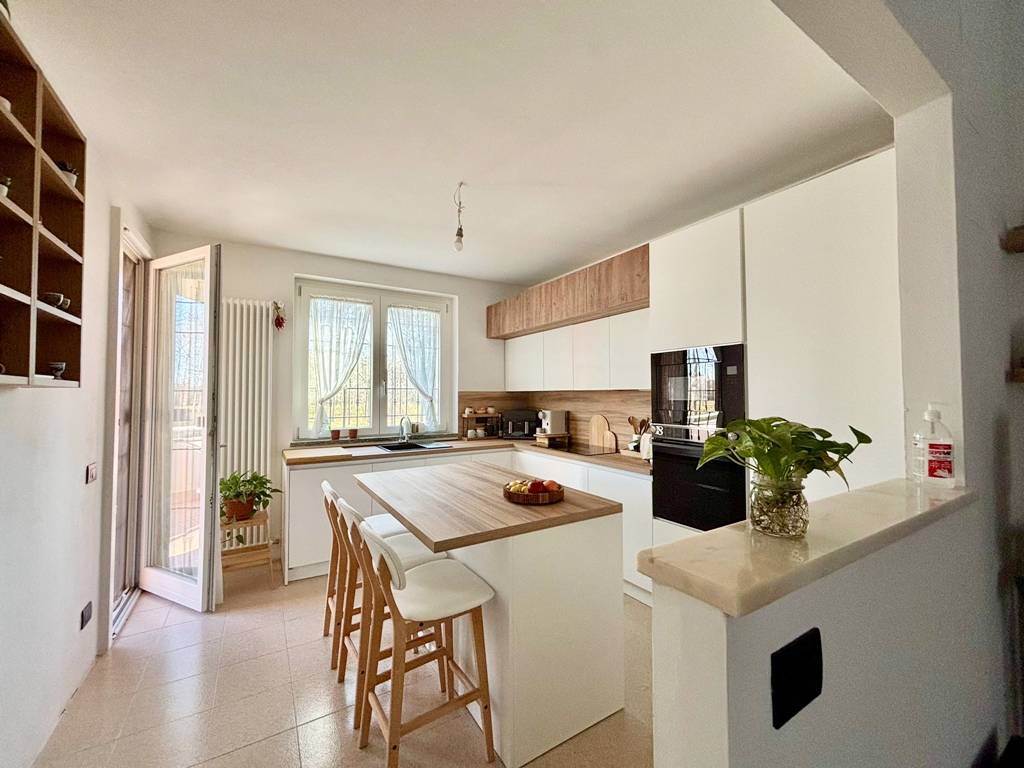 Villa in vendita a Lacchiarella