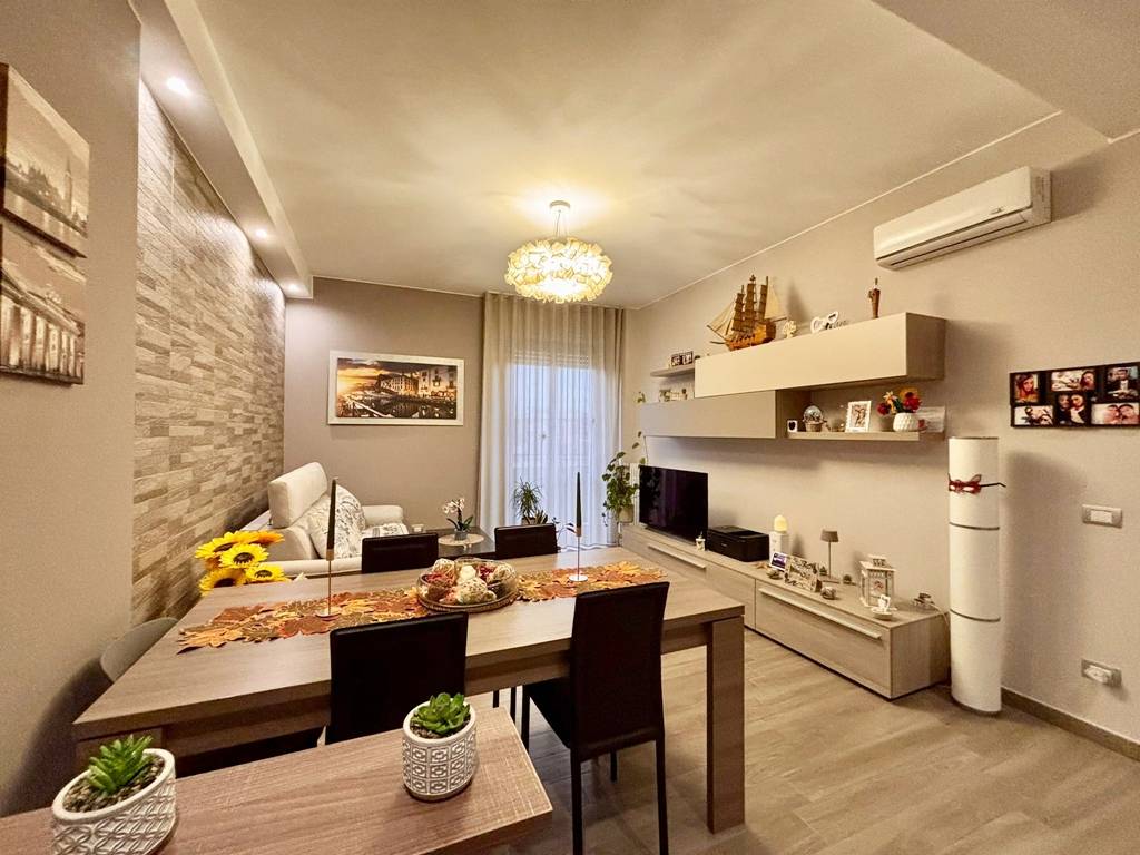 Appartamento in vendita a Muggi