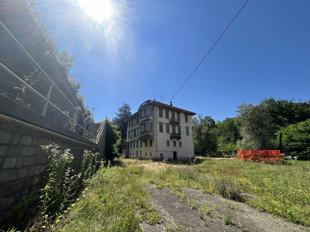 Casa singola in vendita a Strona
