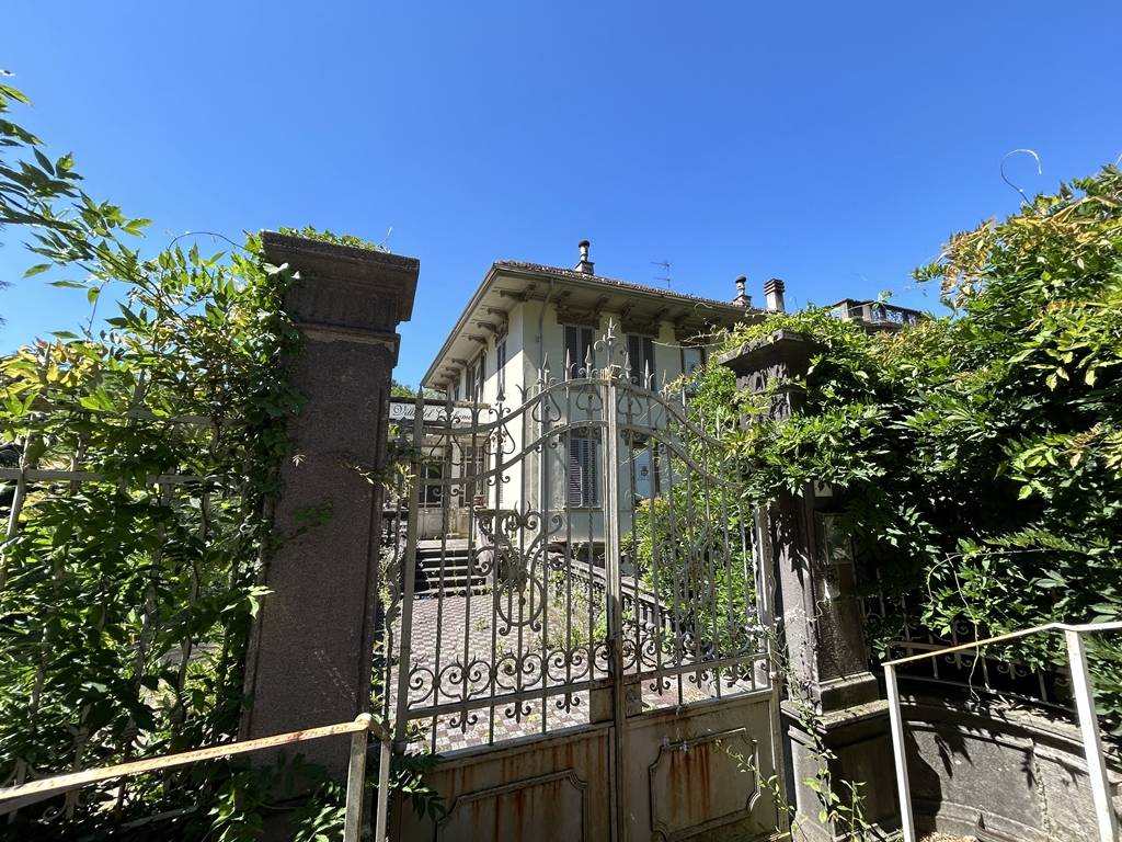 Casa singola in vendita a Strona