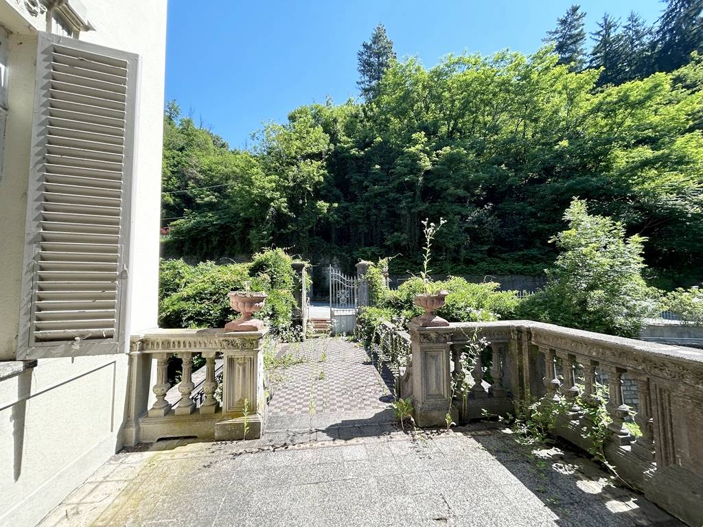 Casa singola in vendita a Strona