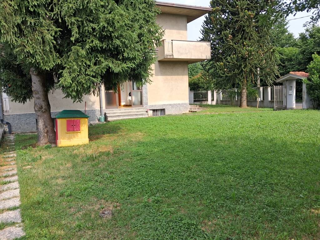 Villetta bifamiliare in vendita a Seveso