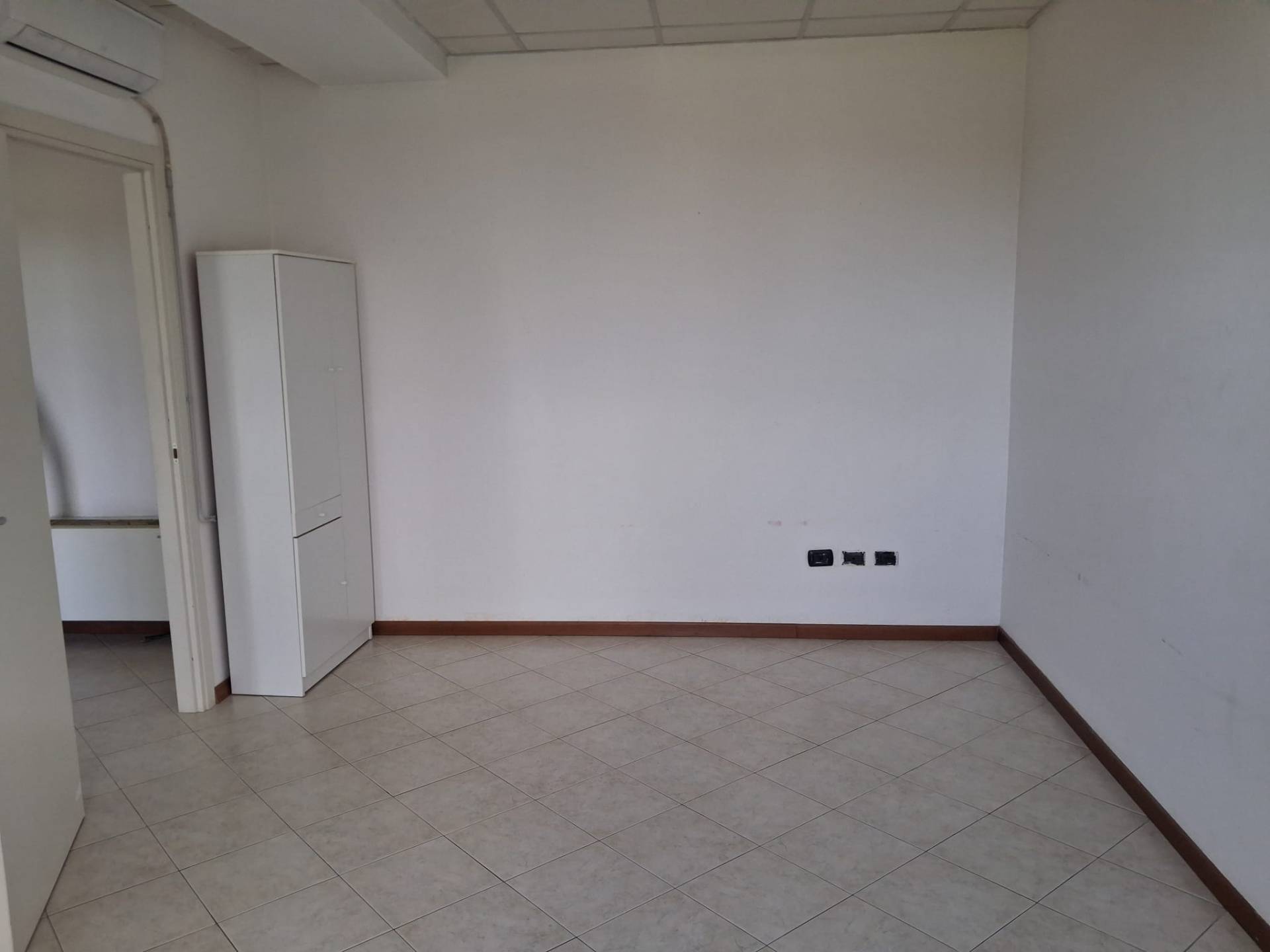 Studio/Ufficio in affitto a Desio
