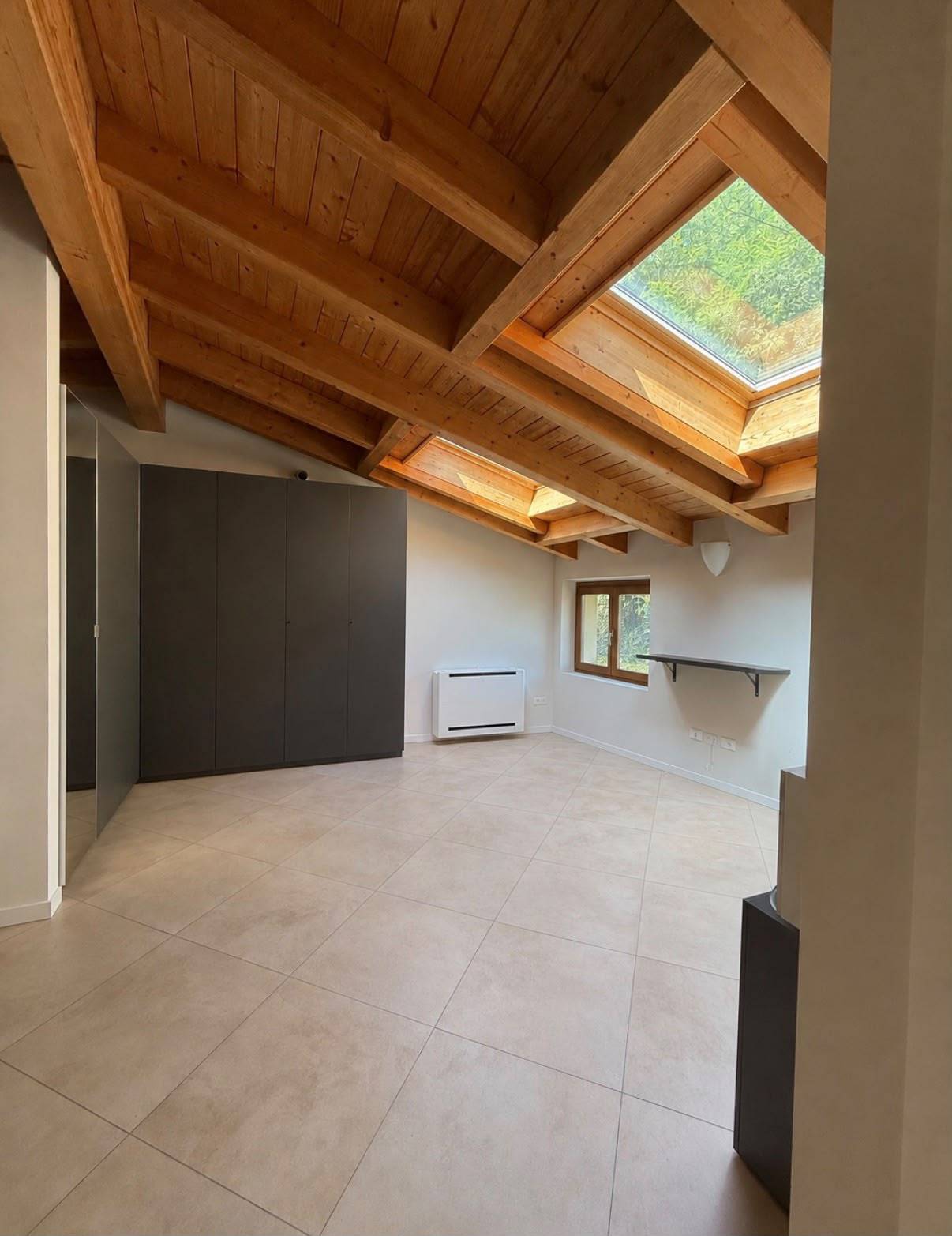 Appartamento in vendita a Carate Brianza