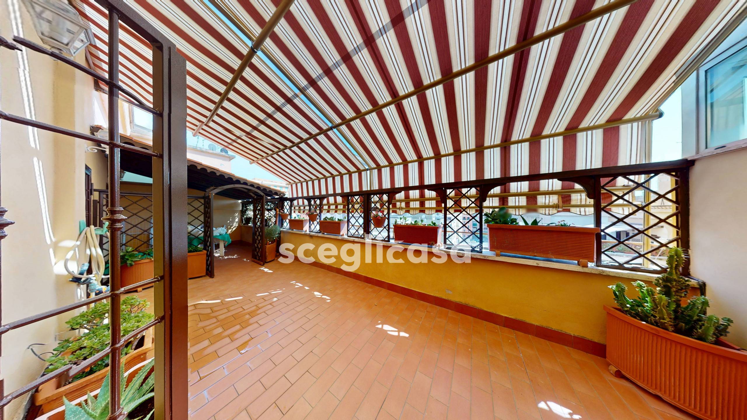 Attico in vendita a Roma, Appio Latino