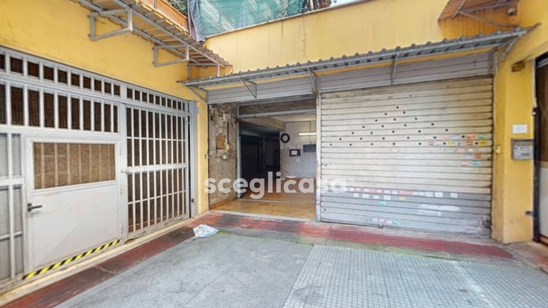 Box o garage in vendita a Roma, Tuscolano