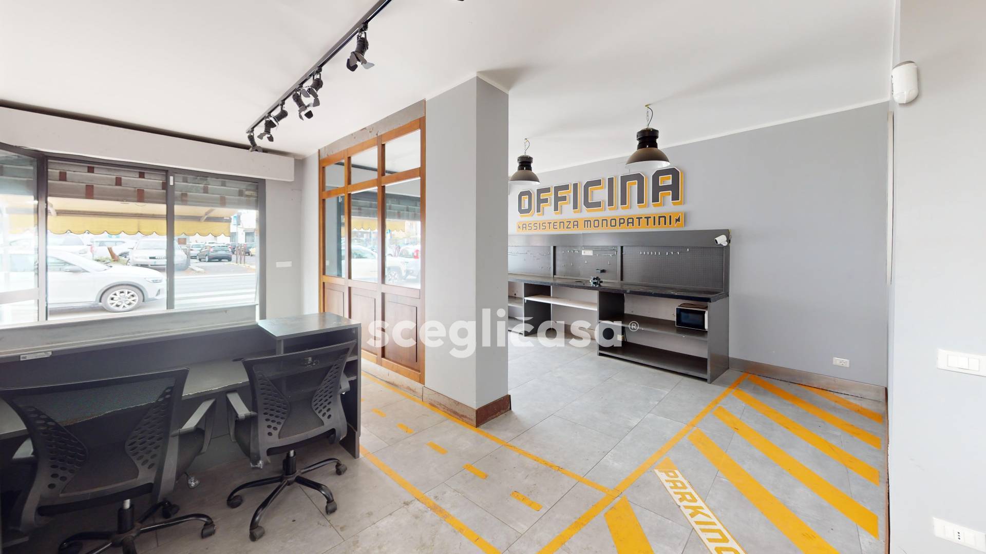 Locale commerciale in affitto a Roma, Colli Albani