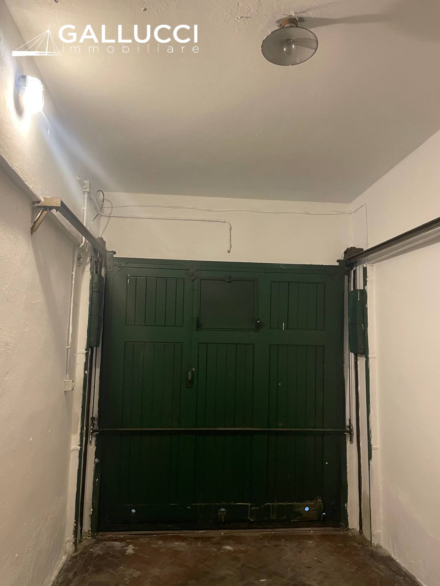 Magazzino in vendita a Milano