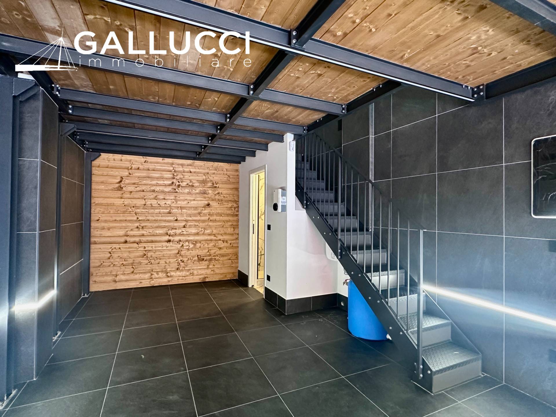 Box o garage in vendita a Pescara