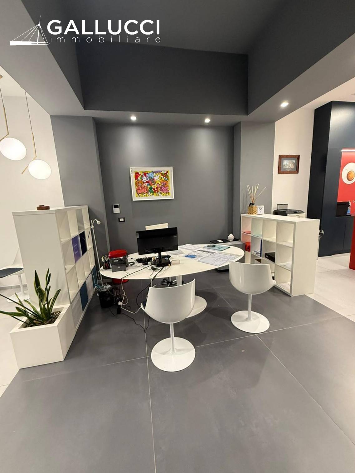 Locale commerciale in vendita a Pescara, Centro