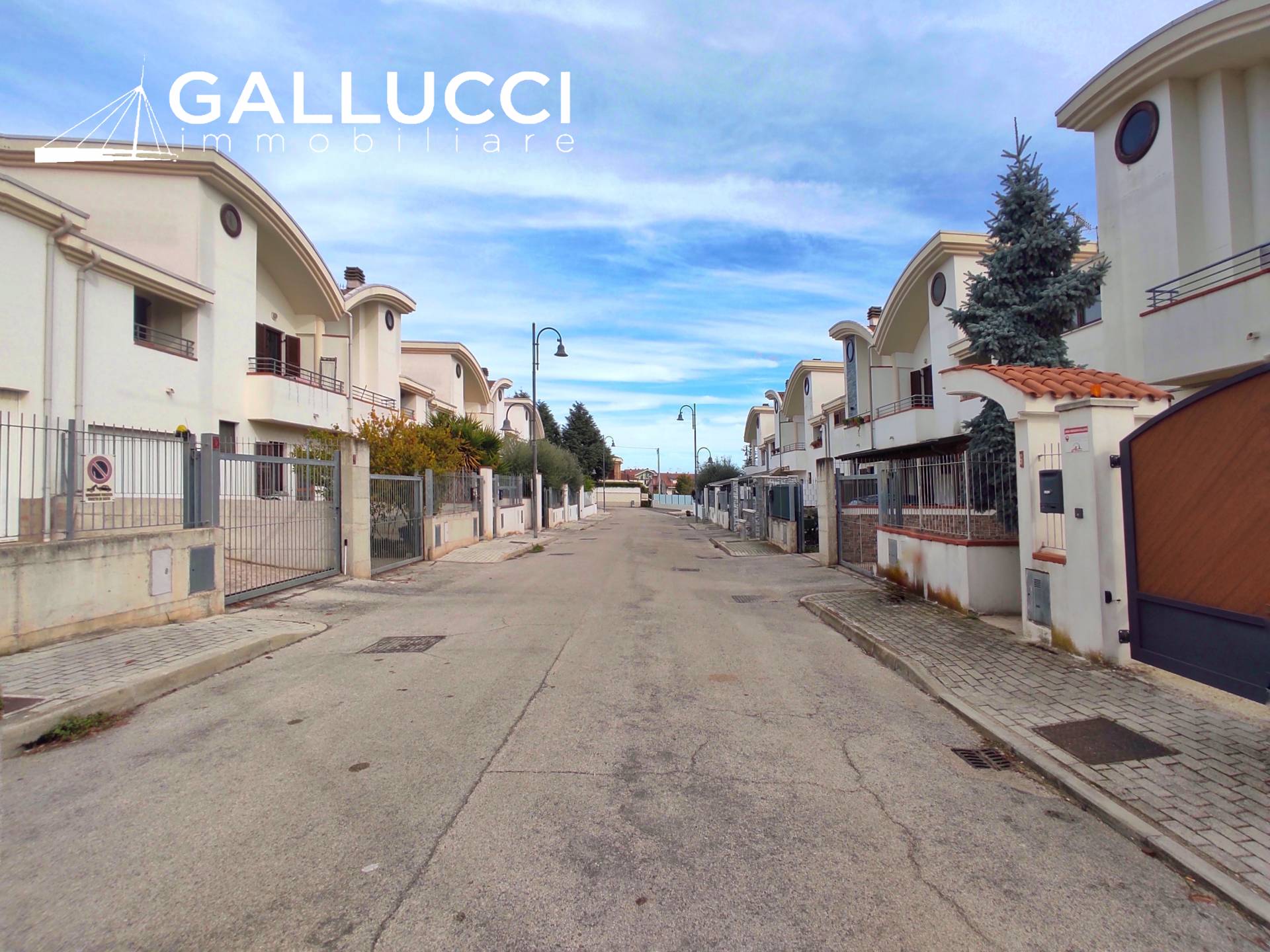 Villette a schiera in vendita a Citt Sant'Angelo, San Martino Bassa
