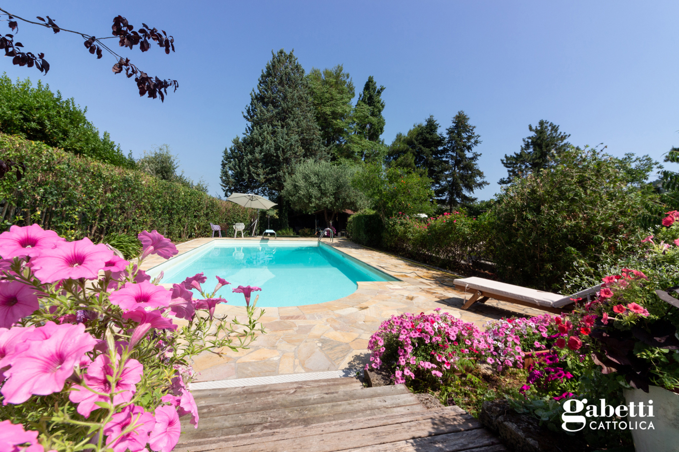 Villa con giardino a Pesaro