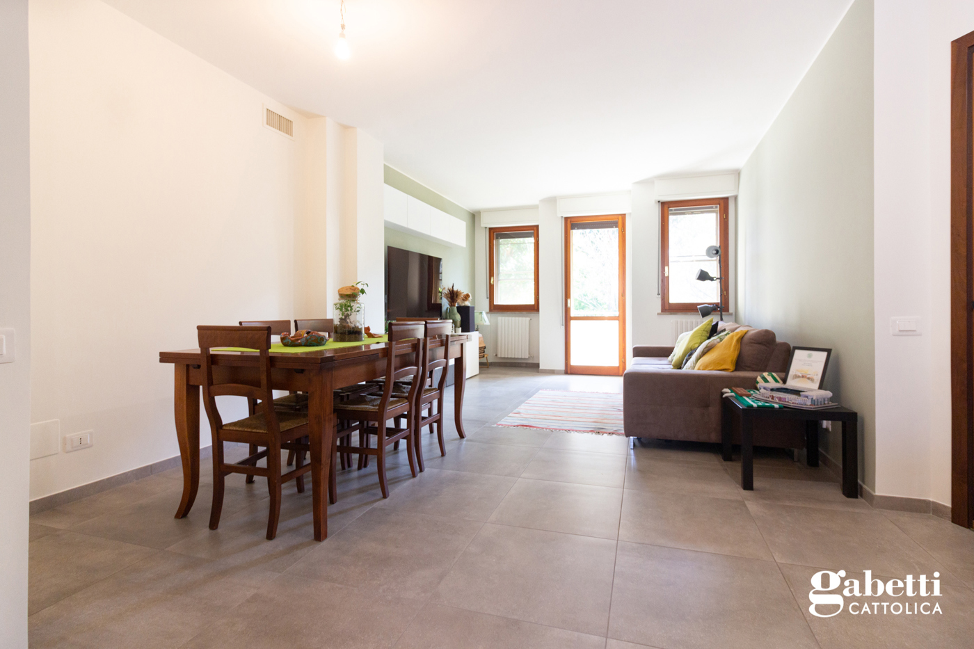 Quadrilocale con box a Pesaro