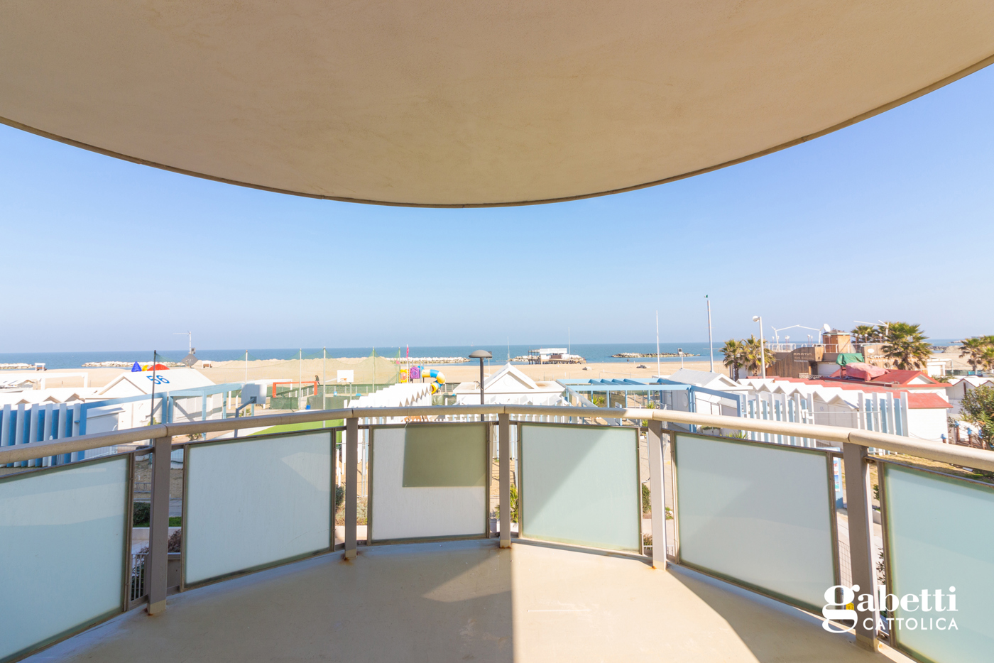 Trilocale con box a Cattolica