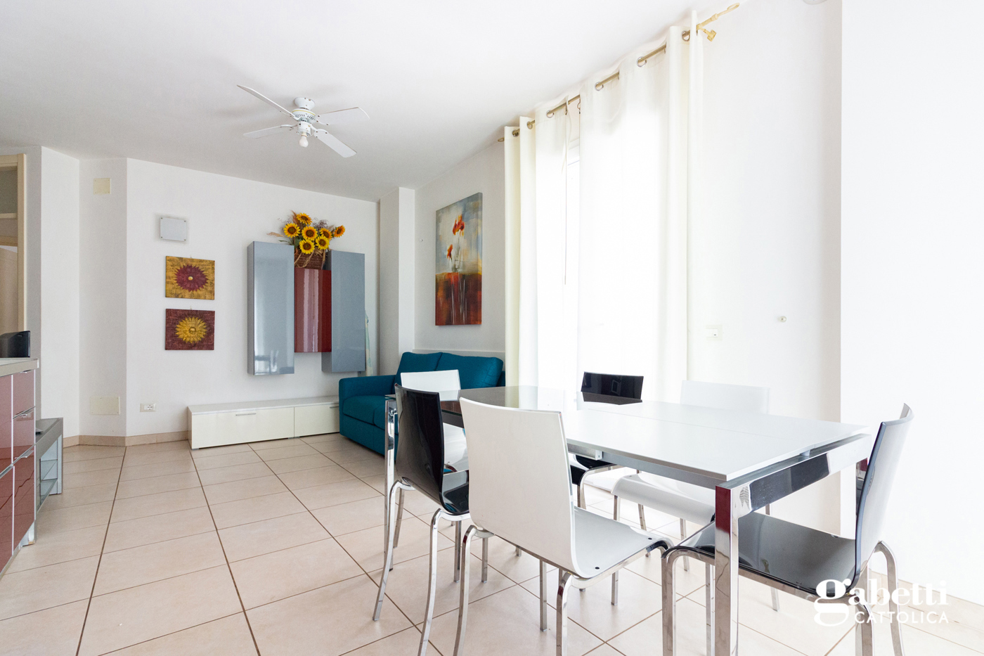 Trilocale con box a Cattolica