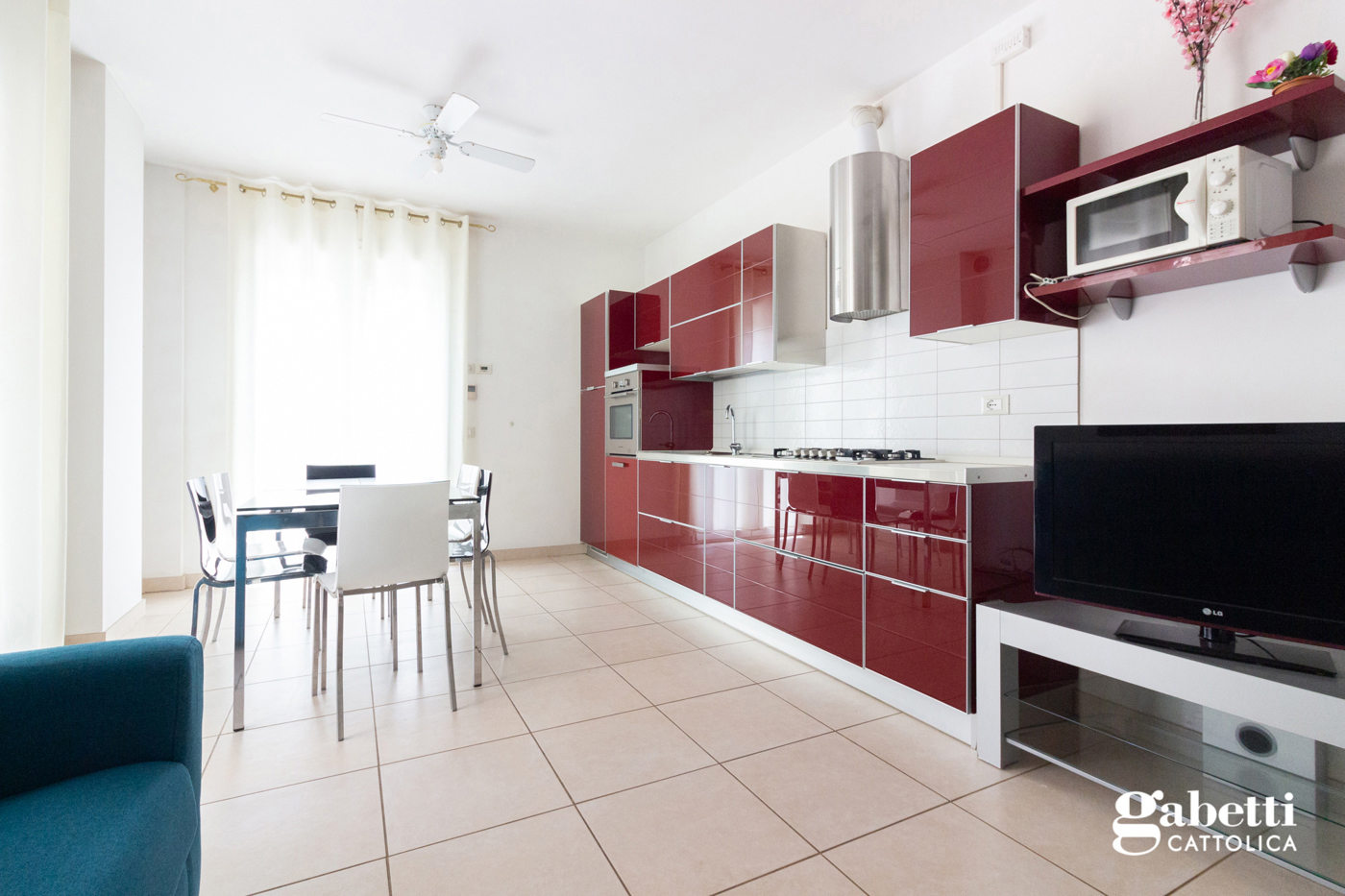 Trilocale con box a Cattolica