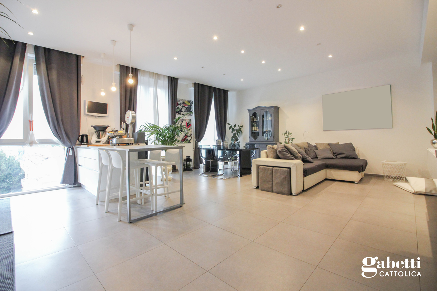 Trilocale ristrutturato a Cattolica