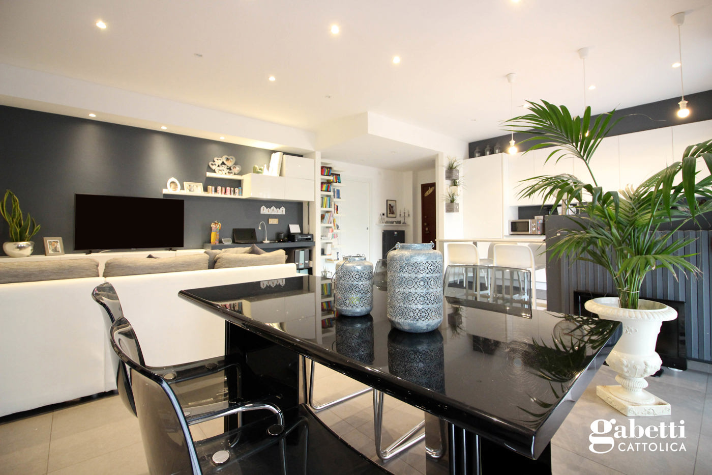 Trilocale ristrutturato a Cattolica