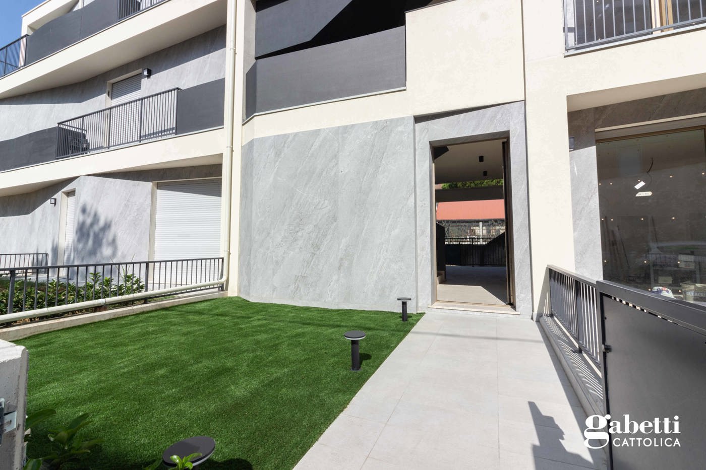 Trilocale con giardino a Cattolica