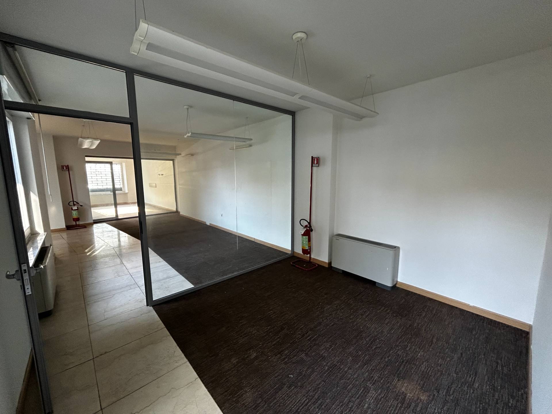 Locale commerciale in vendita a San Mauro Torinese, Centrale