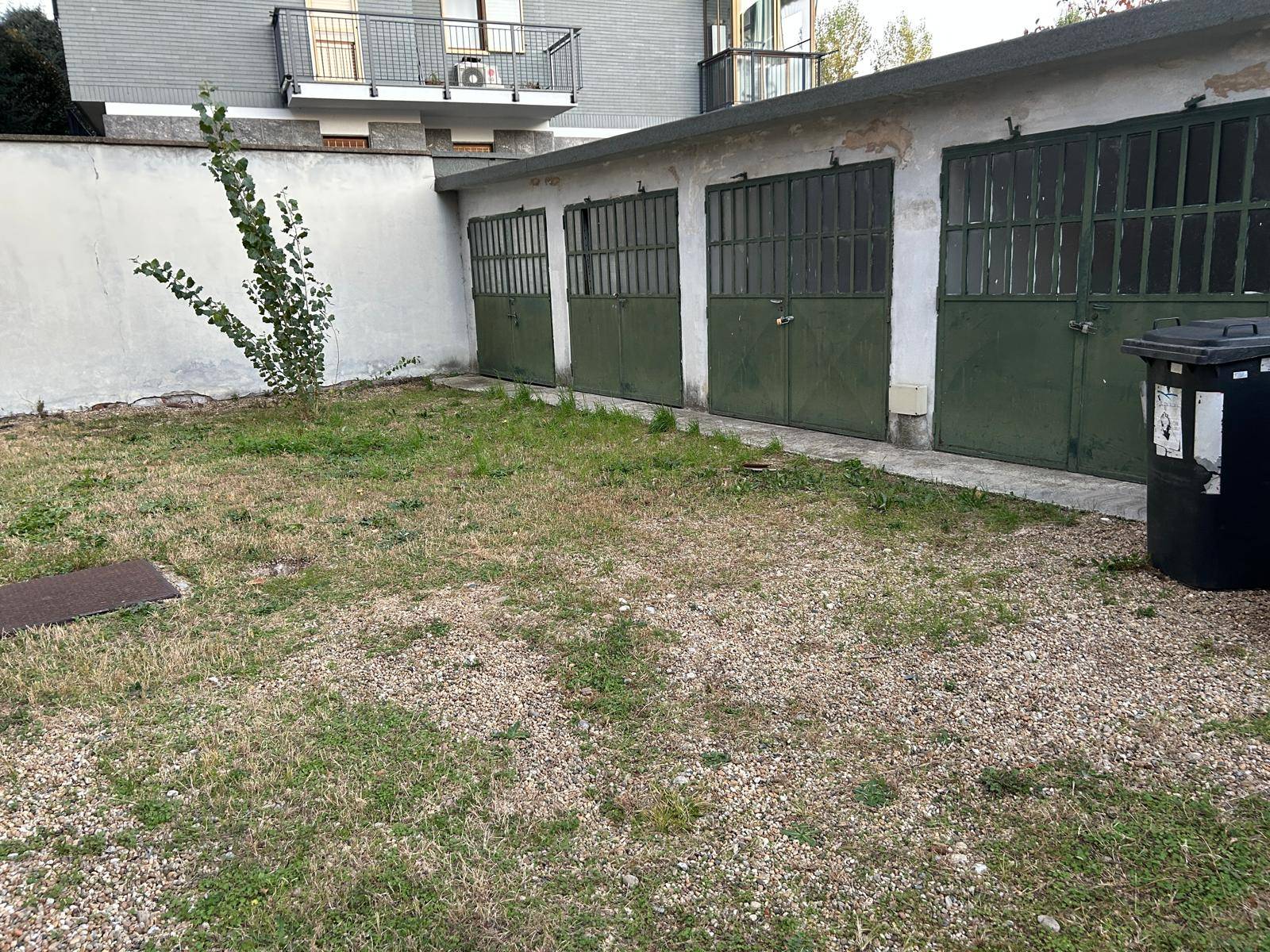 Box o garage in vendita a Grugliasco